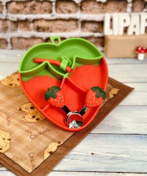 ظرف غذای کودک سلیکونی توت فرنگی کد 0994