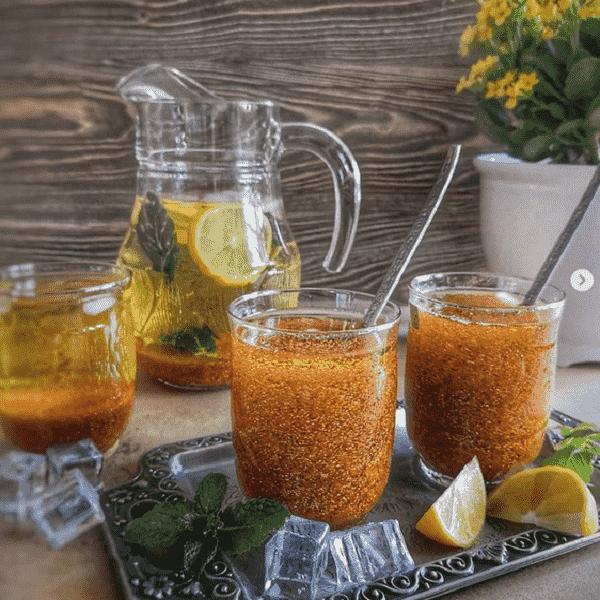 شربت سکنجبین و خاکشیر
