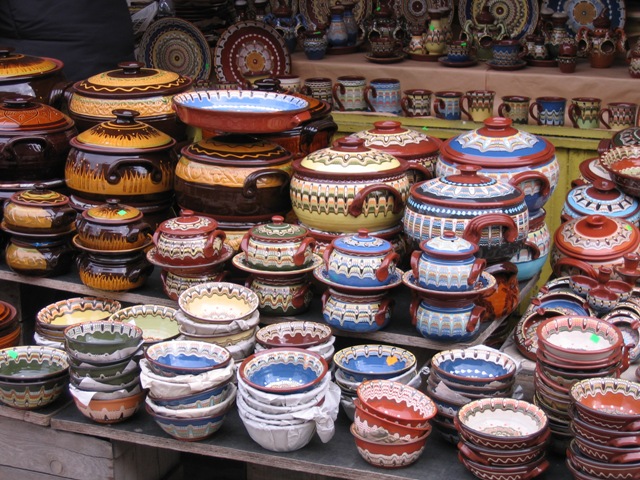 ظروف سفالی و سرامیکی