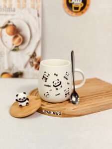 ماگ سرامیکی پاندا خنگول عروسک روی درب کد 7362