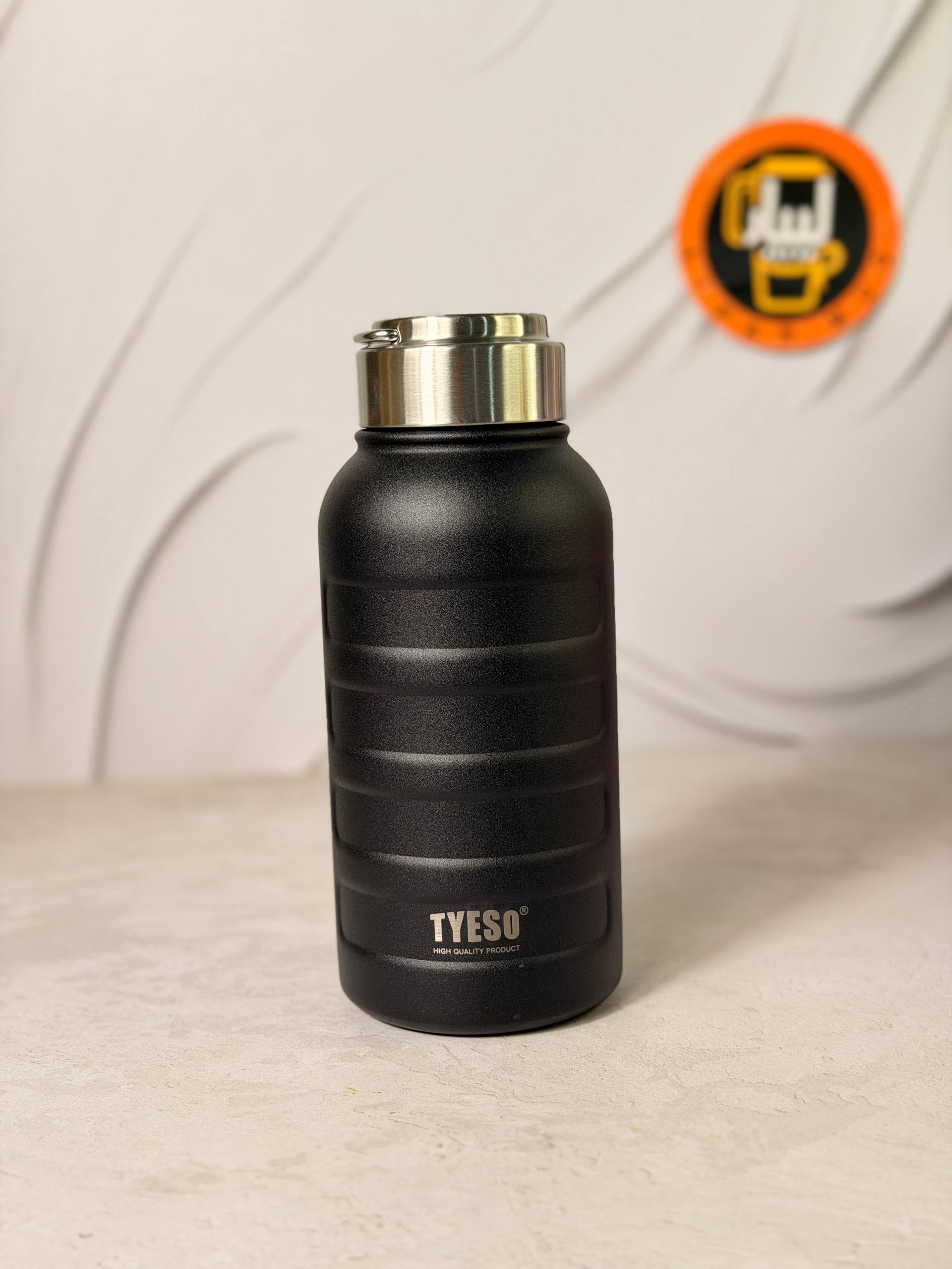 فلاسک شیار دار درب استیل تایسو TYESO درب پیچی 750 میل TS-8815